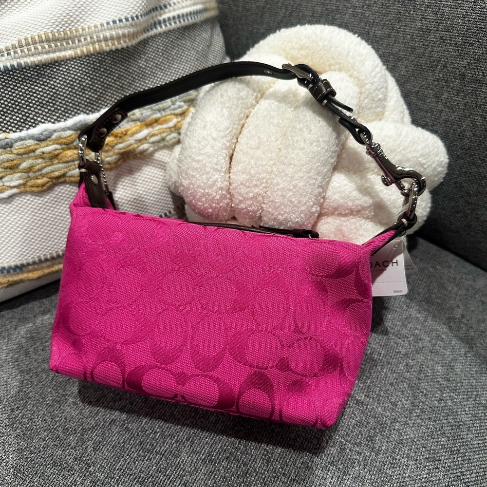 Vintage NWT Coach Signature Small Top Handle bag in Magenta